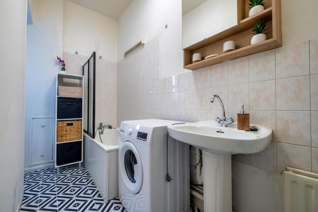 Eclat Urbain Apartment Reims Bagian luar foto